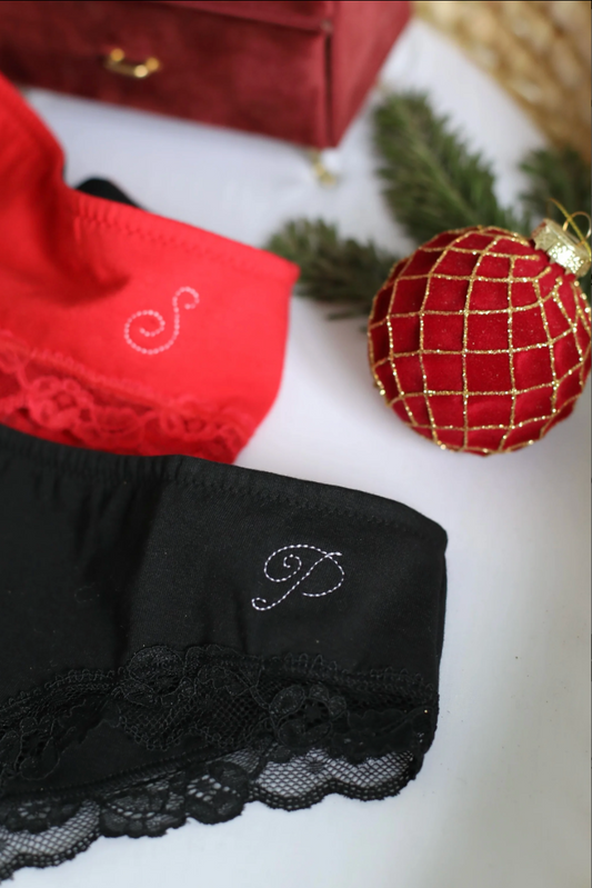 lingerie initiale brodée