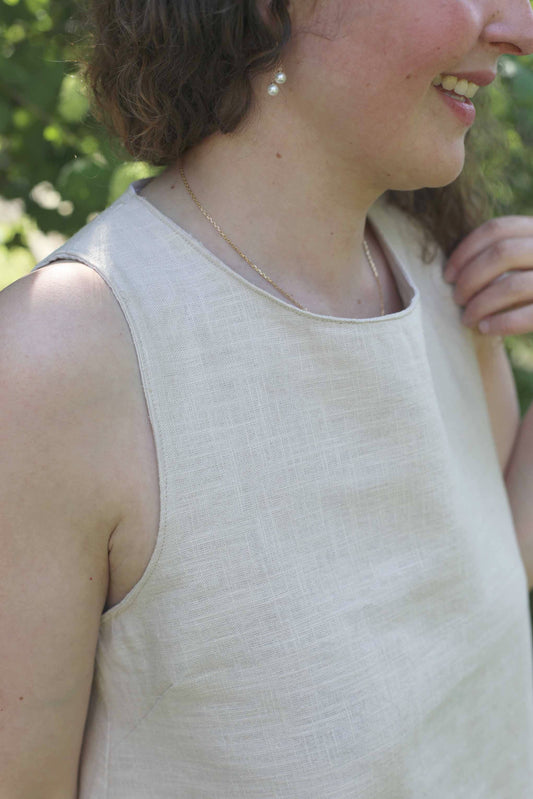 L'INTEMPORELLE - Robe en lin Ă boutons