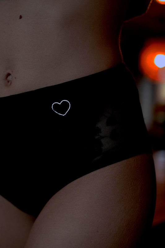 Lingerie menstruelle broderie Luminescente