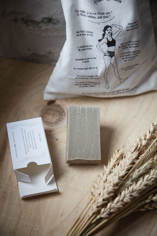 Savon détachant pour lingerie menstruelle