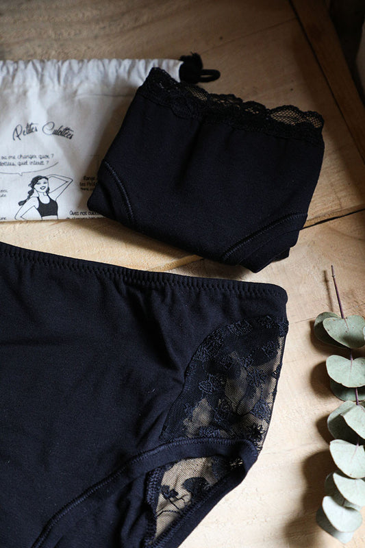 POCHETTE L'INITIALE - Premières règles