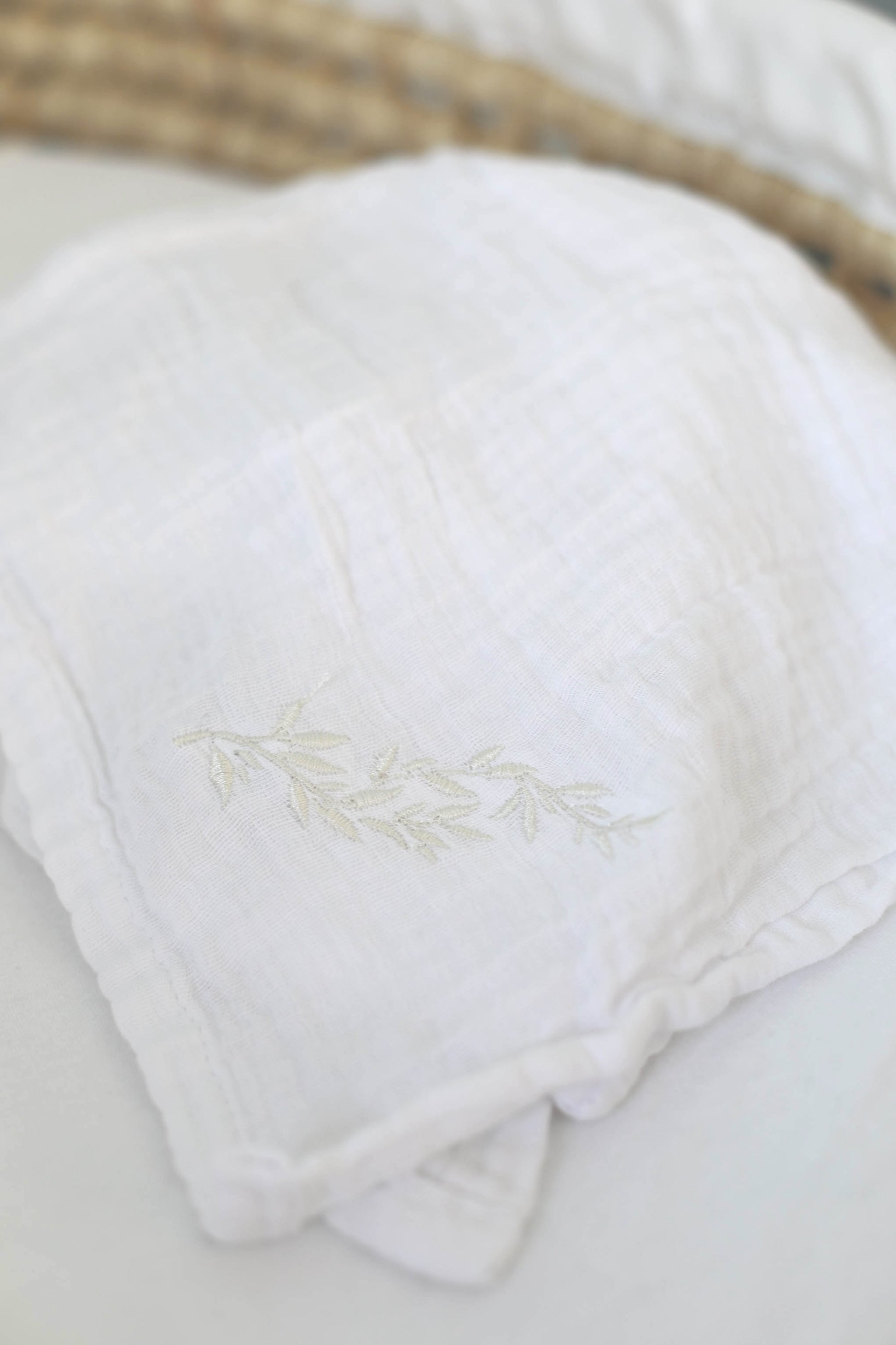 Lange brodé linge d’antan – Personnalisable
