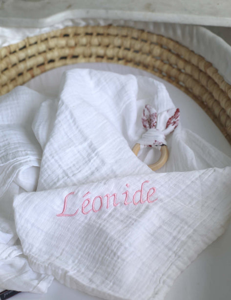 cadeau naissance brodé