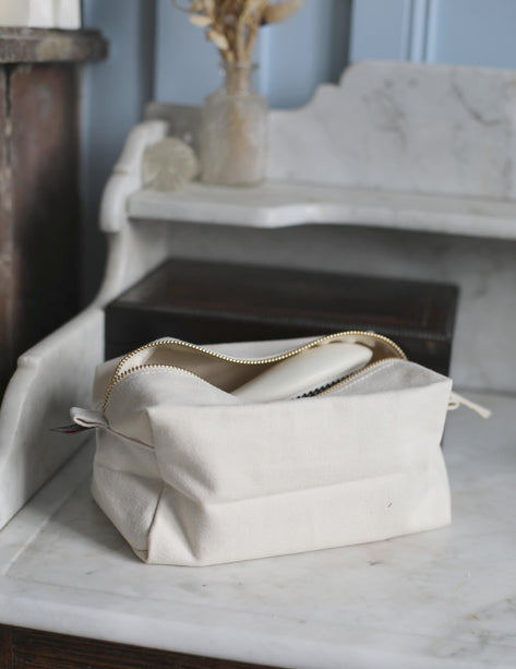 trousse en coton écru